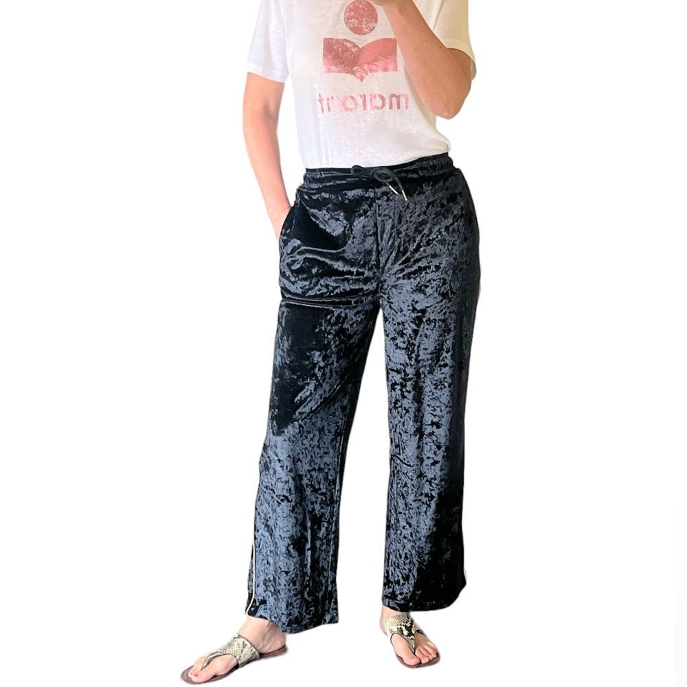 Honor the gift black velvet lounge pants with side stripes size Medium